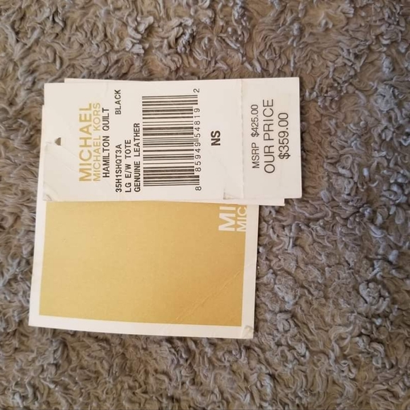 MK purse - Picture 2 of 6